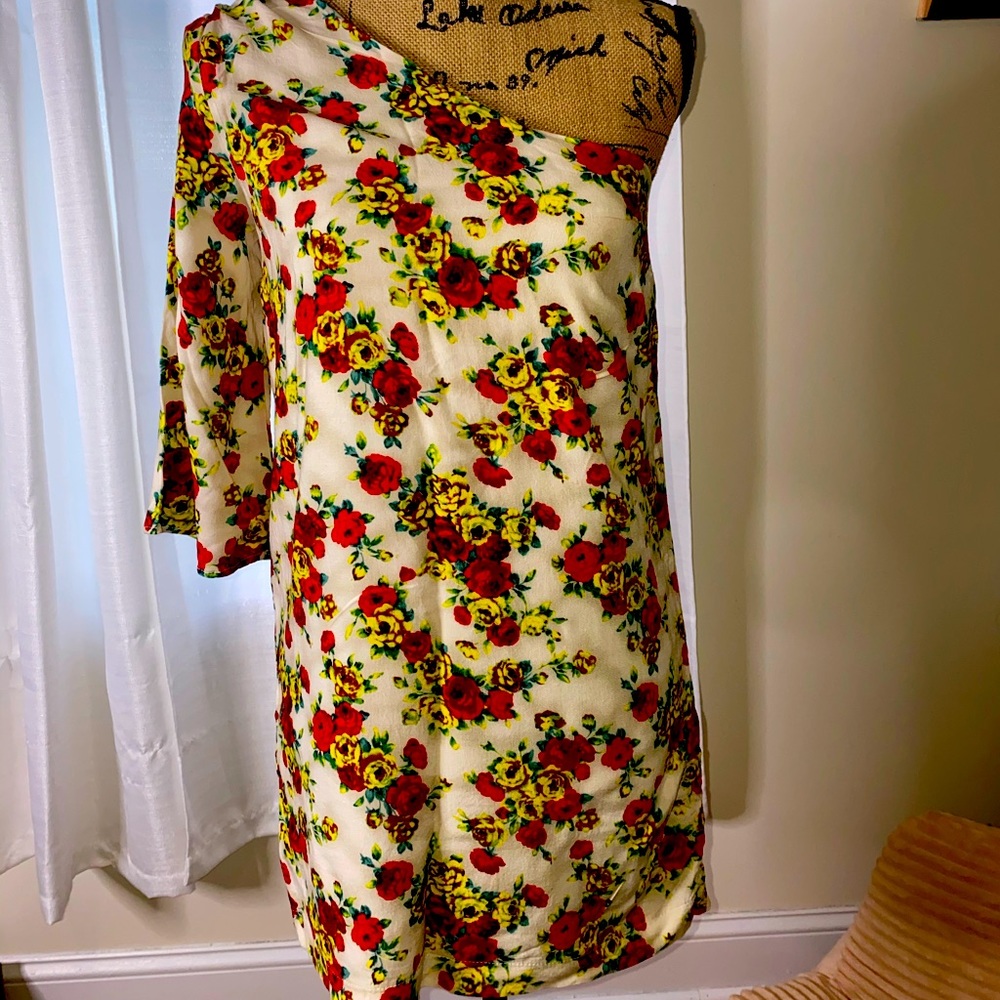 One shoulder floral mini dress